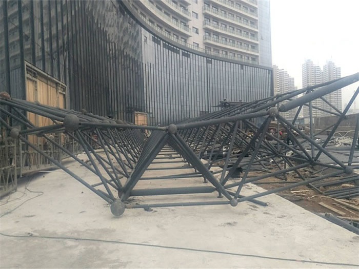 龙口万豪酒店雨棚网架
